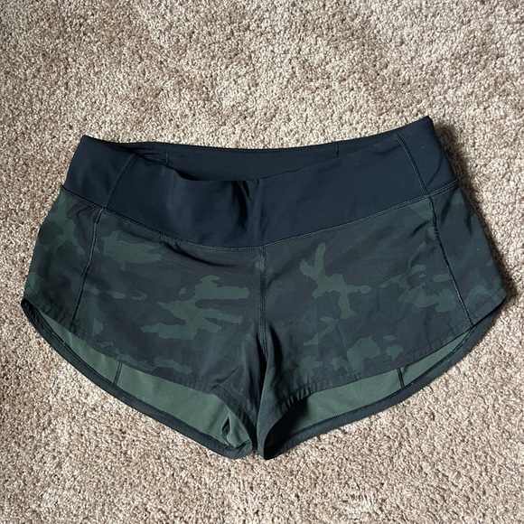 lululemon athletica Pants - Women's Camouflage Shorts